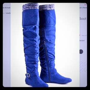 Flat Boots Navy Wide Calf Size 8:5. Still in box